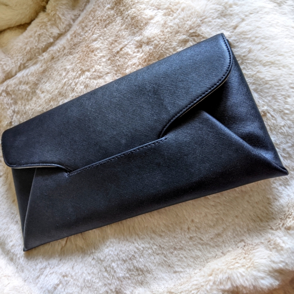 🌟2/$12🌟 CHI clutch / travel case